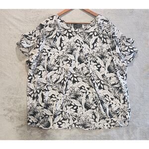 Lane Bryant Black White Floral Swing V Neck Ruffle Short Sleeve Blouse Size 24